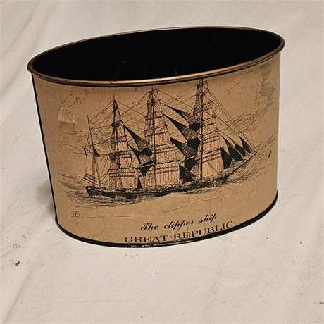 "The Sea Crafters"  metal desk caddy clipper ship Great Republic.