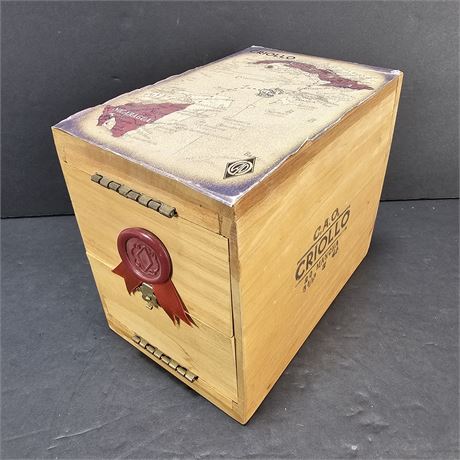 Vintage C.O.A. Criollo Wood Cigar Box