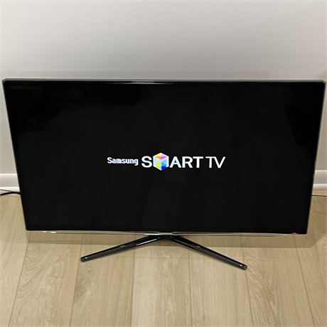 Samsung UN40ES6100 40" LED Smart TV on Detachable Swivel Stand (No remote)