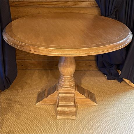 Distressed Shabby Chic Round Table