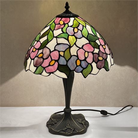 Tiffany Style Stained Glass Table Lamp