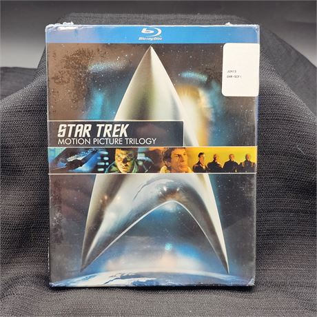 Blu-Ray Star Trek Trilogy DVD Set *NIB* Sealed