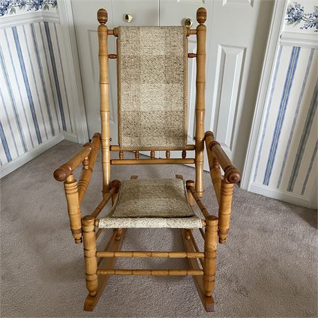 Great Unique Solid Wood Rocking Chair