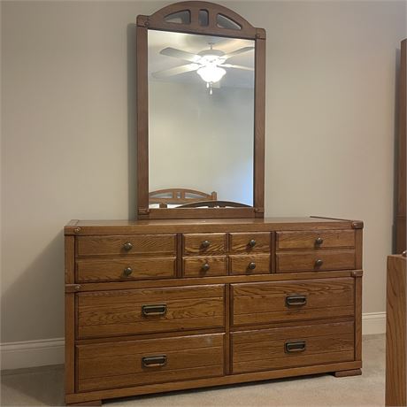Stanley 7 Drawer Dresser with Detachable Mirror