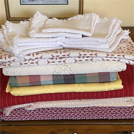 Dining Tablecloths and Cloth Napkins Clean-out