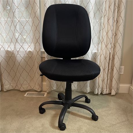 Computer Chair with Adjustable Height