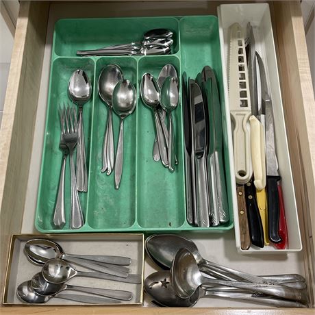 Mixed Flatware, Knives and Serving Pieces
