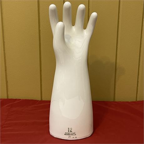 1974 Mayer China PorcelainHand Display Glove Mold