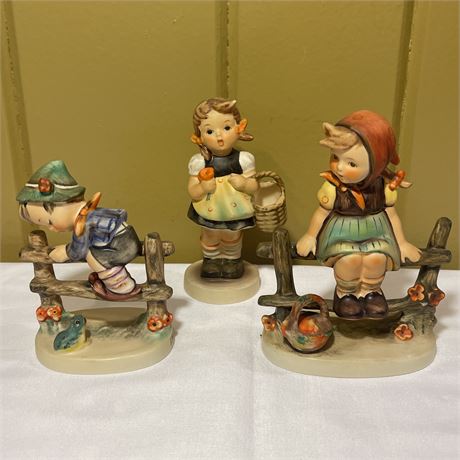 1960s Goebel Hummel Stylized Bee Figurines