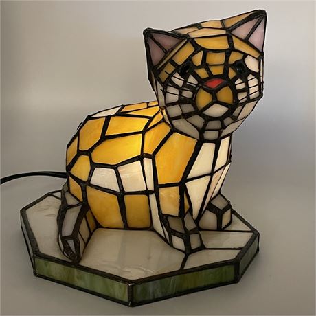 Tiffany Style-Stained Glass Table Lamp