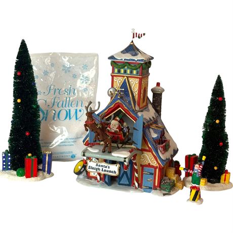 2001 Heritage Village Collections North Pole Series w/ Original Shipping Box