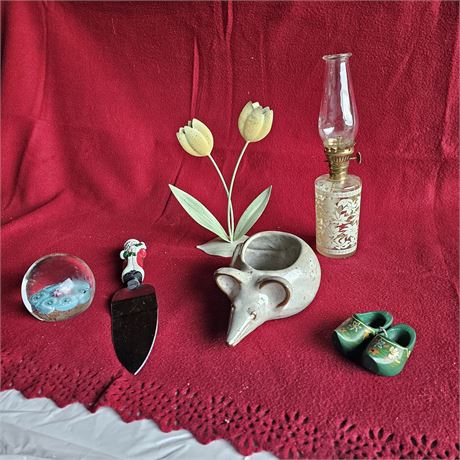 vintage decorative items,