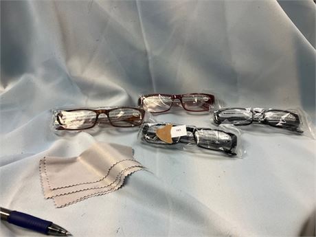 4 Pair of Reading Glasses - 2.50