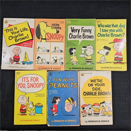 (7) Peanuts Charlie Brown Books Lot 4