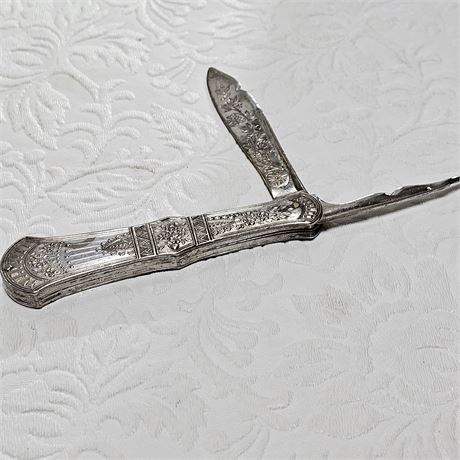 Vintage Woman's Fruit Folding Knife etched - 3 1/4 inches long