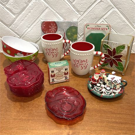 Christmas Kitchen and Decorative Lot