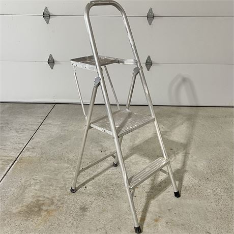 2FT Step Ladder