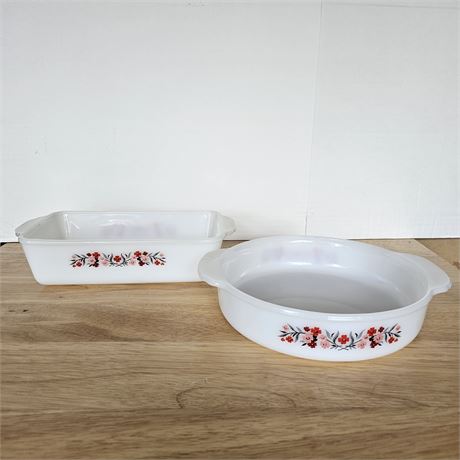 Anchor Hocking (Fire King)  2pc. "Primrose"  #410 un-lidded & #420
