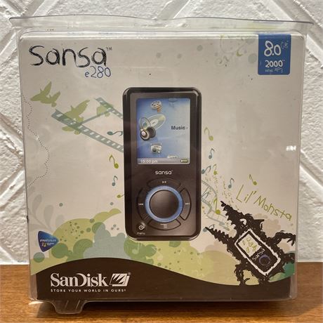 NIB SanDisk Sansa e280 8GB Digital Media Player