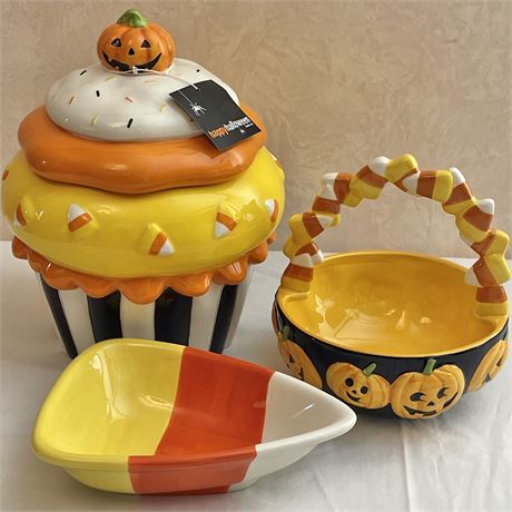 Halloween Candy Corn Motif Serveware