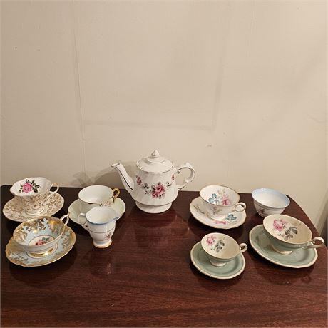 Tea Time!  Assorted Bone China Tea Cups w/Tea Pot~ Lot 2