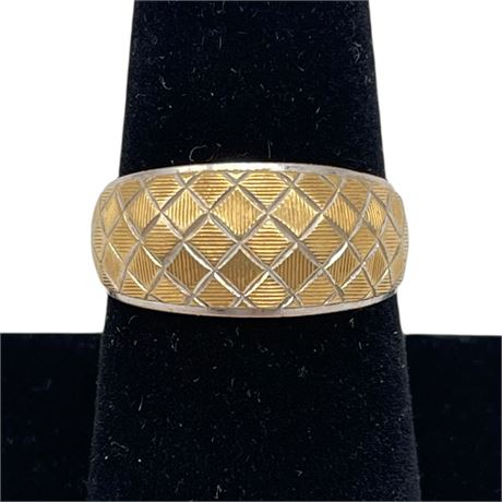 18K Yellow / White Gold Crosshatch Patterned Size 7.5 Ring Band