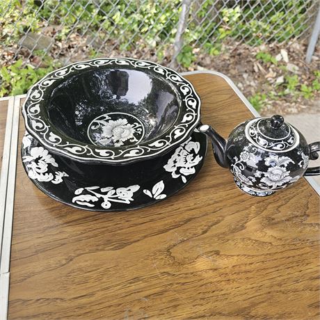 Tea pot bowl and plate